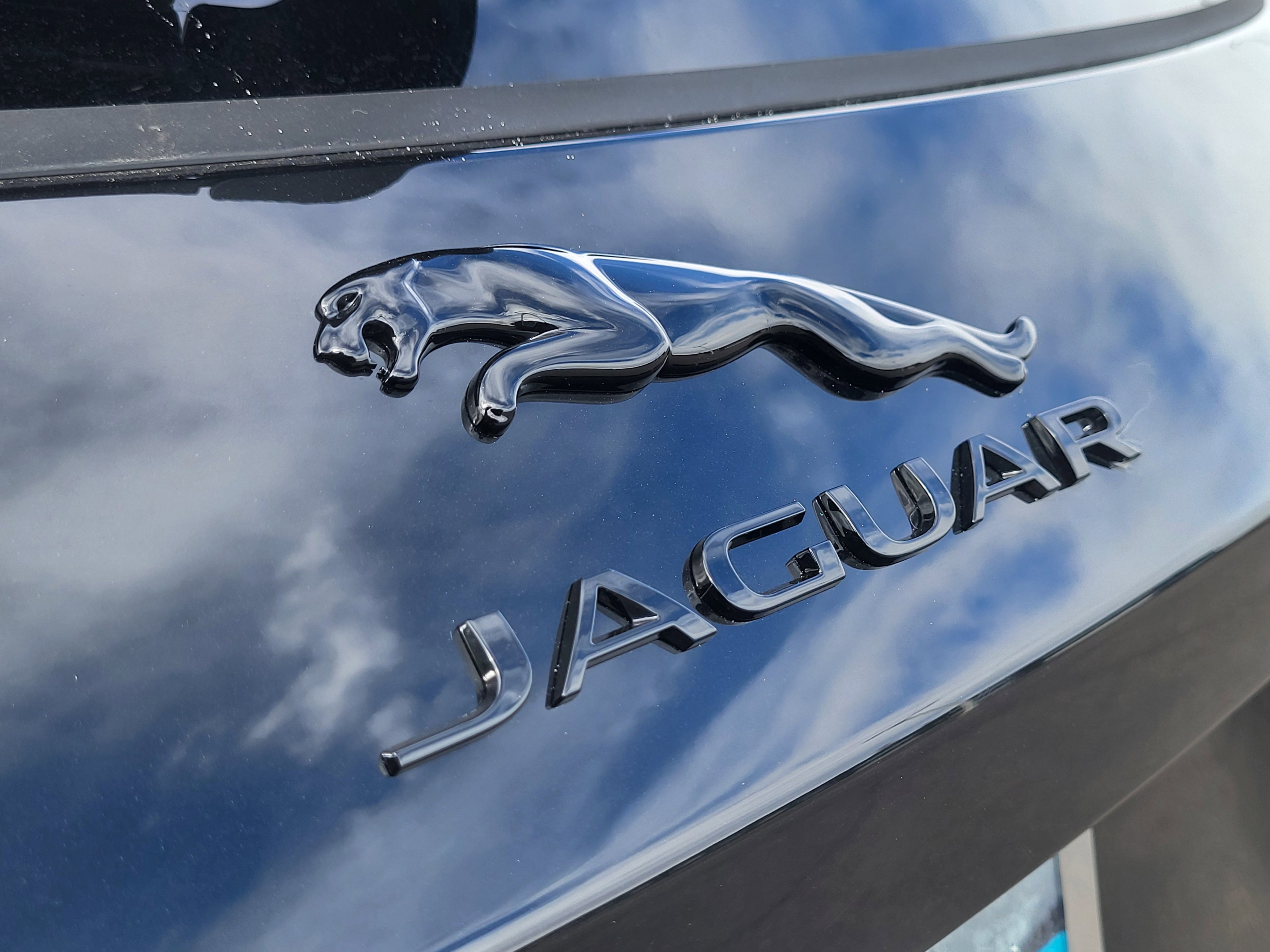 New 2026 Jaguar F-PACE R-Dynamic S image 22