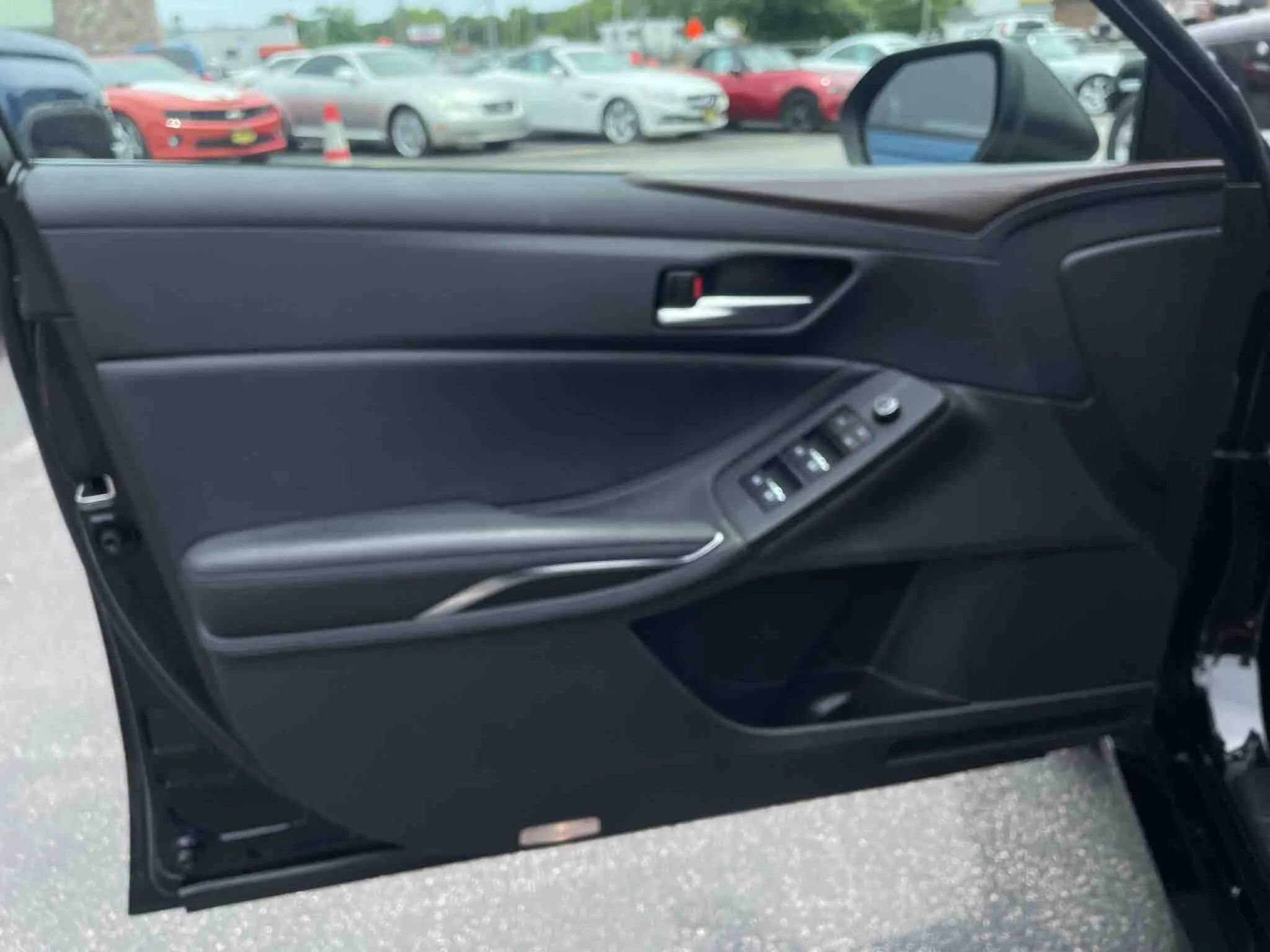 Used 2019 Toyota Avalon XLE image 28