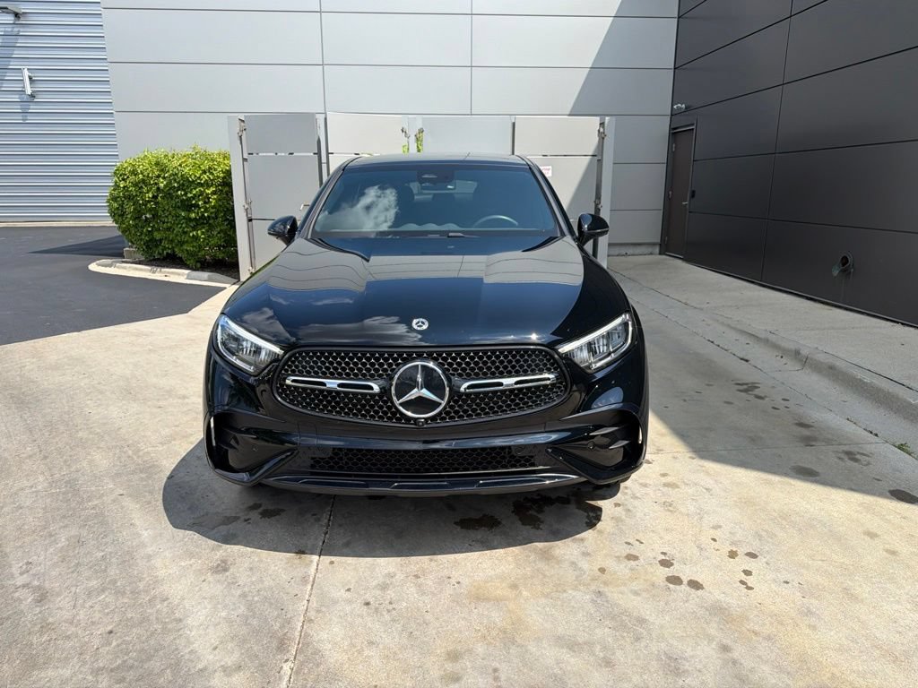 Used 2025 Mercedes-Benz GLC 300 4MATIC image 8