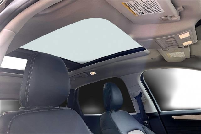 Used 2022 Ford Escape Titanium w/ Titanium Elite Package image 26