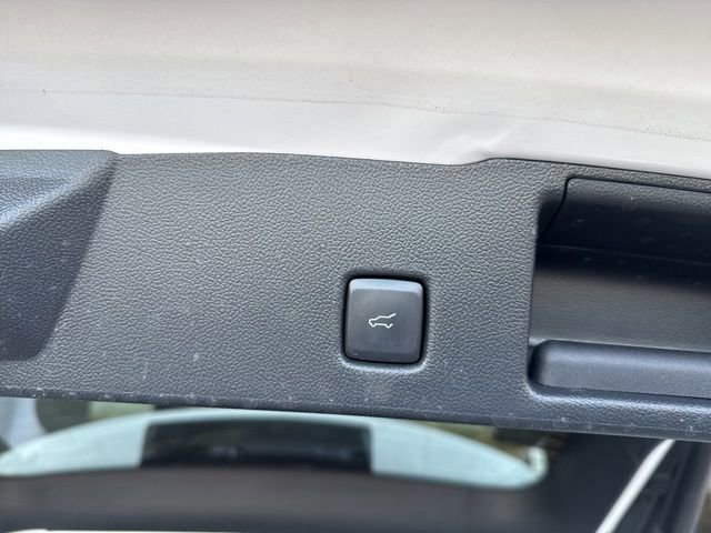 Used 2022 Ford Escape SEL image 19