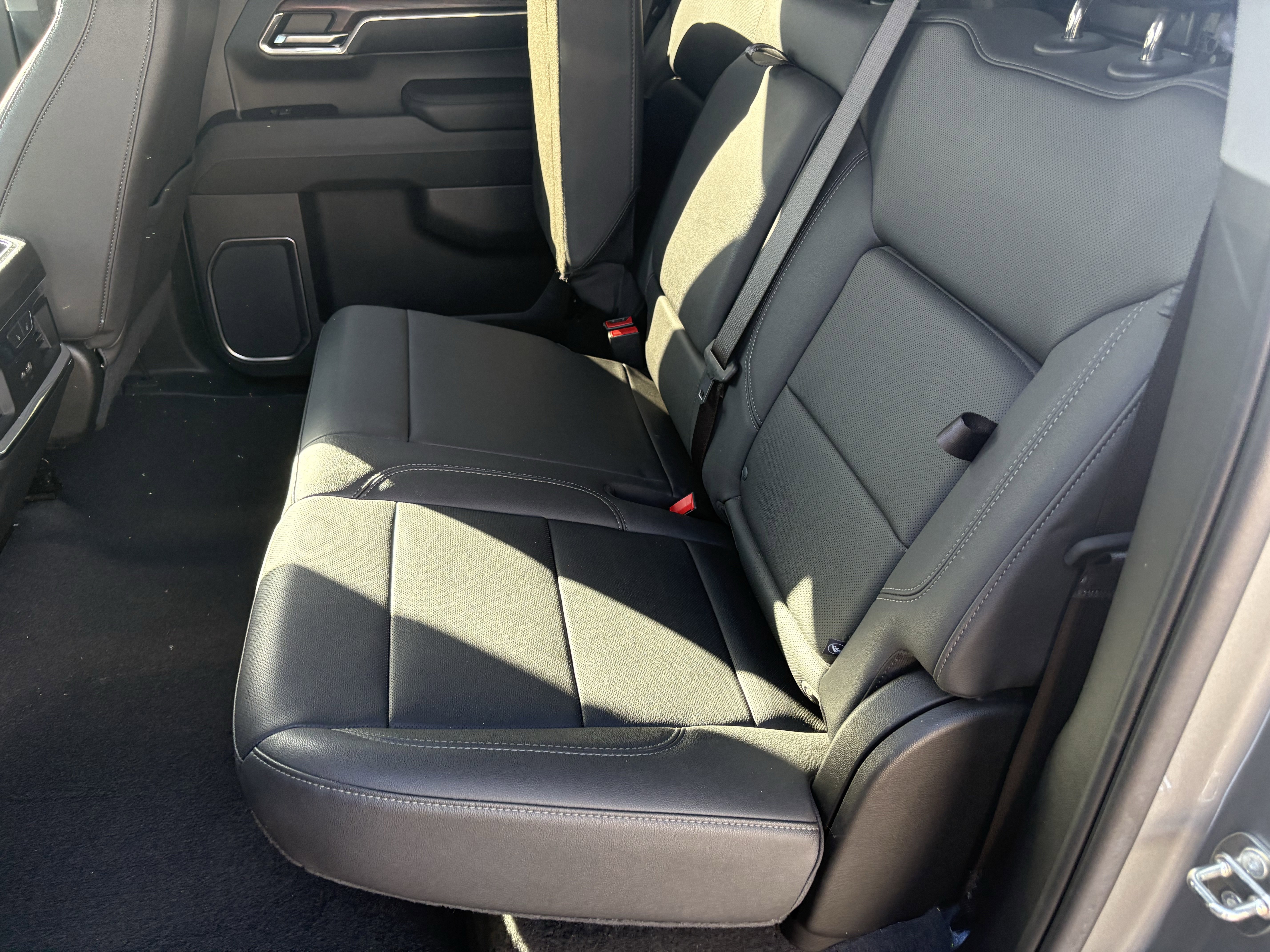 Used 2023 GMC Sierra 1500 SLT w/ SLT Premium Plus Package image 8