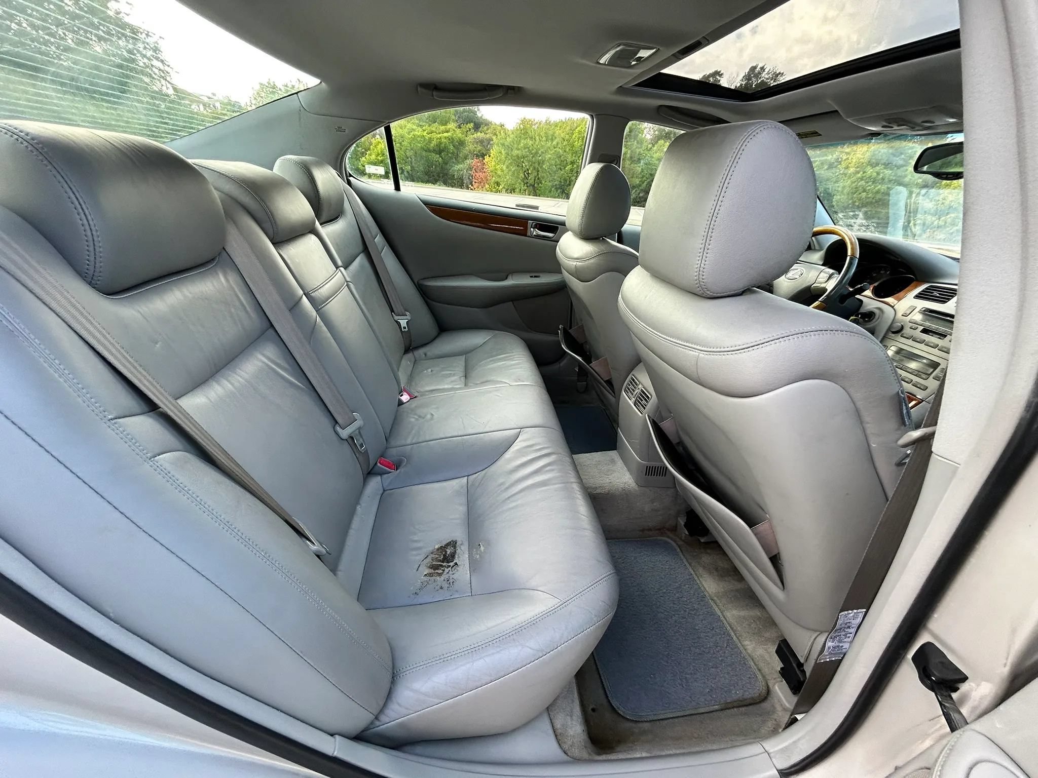 Used 2005 Lexus ES 330 FWD image 14