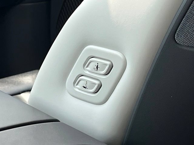 Certified 2024 Kia EV9 GT-Line AWD/4WD image 41