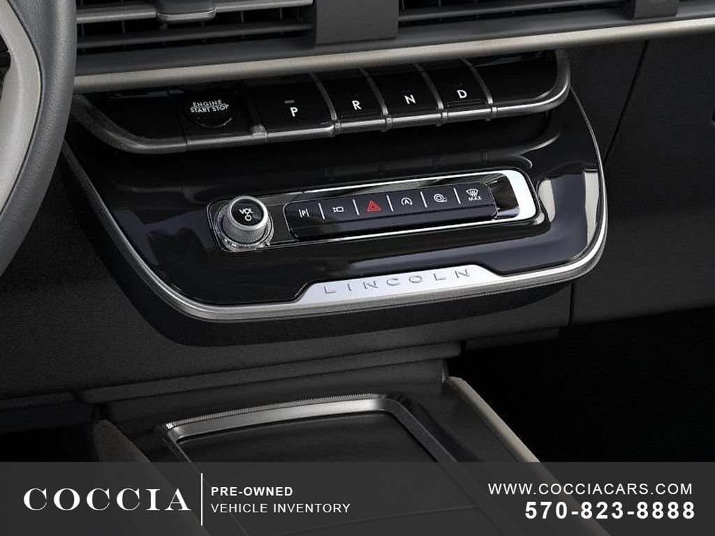 Used 2026 Lincoln Corsair Premiere AWD/4WD image 8