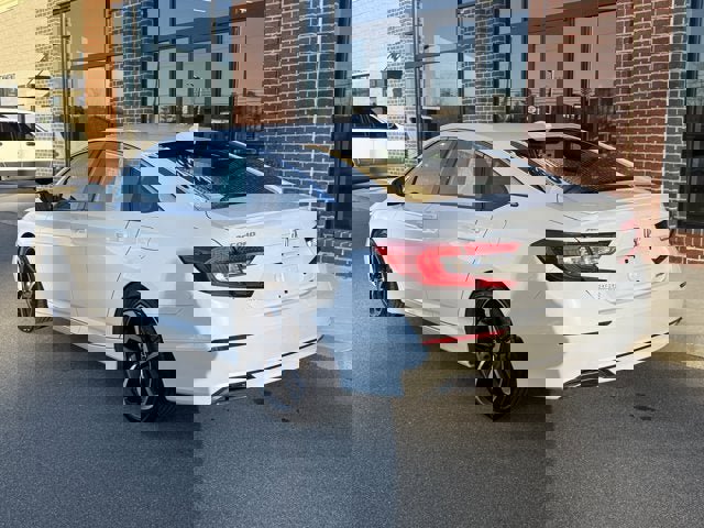 Used 2020 Honda Accord Sport image 3