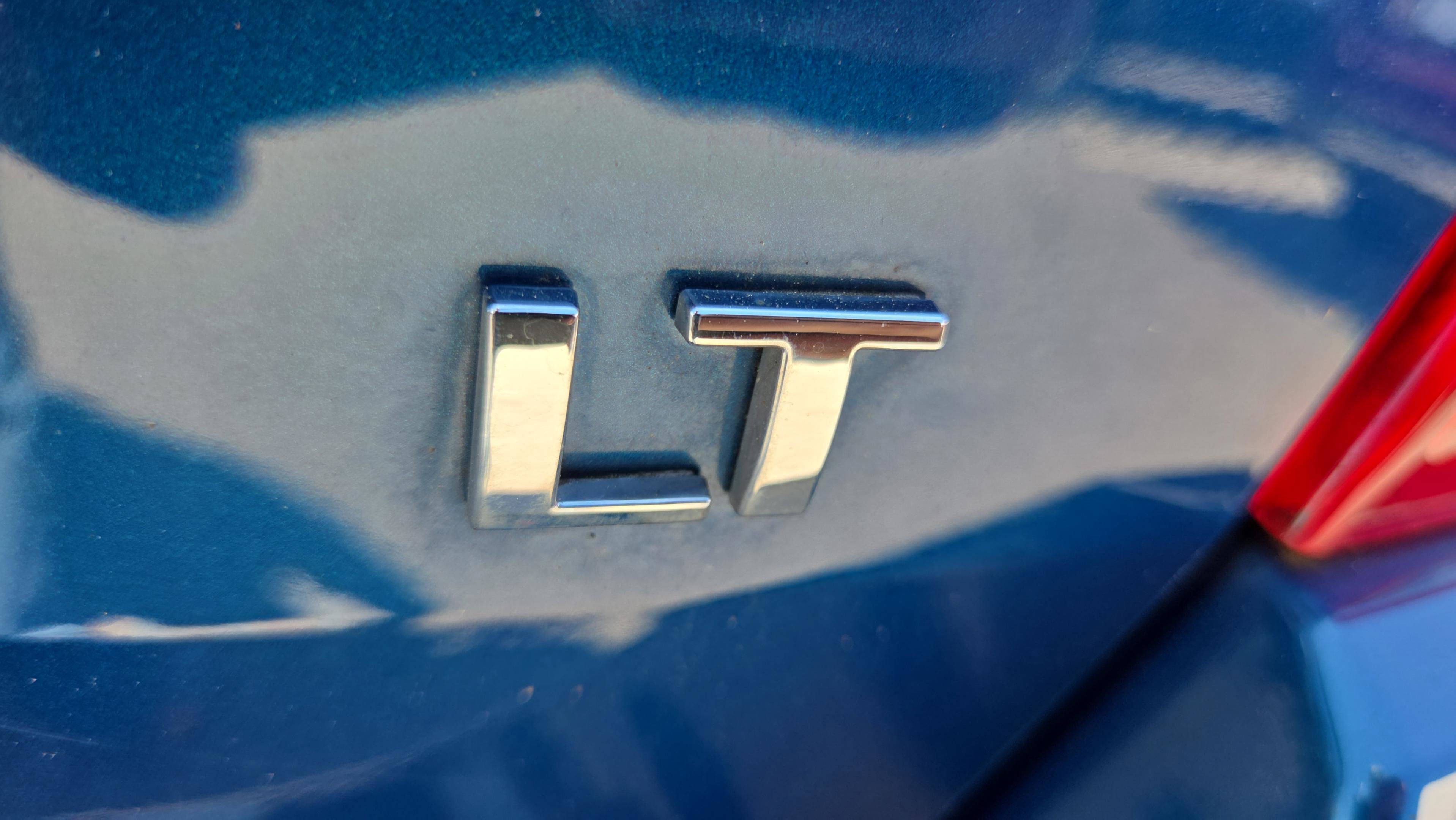 Used 2019 Chevrolet Trax LT w/ LT Convenience Package image 17