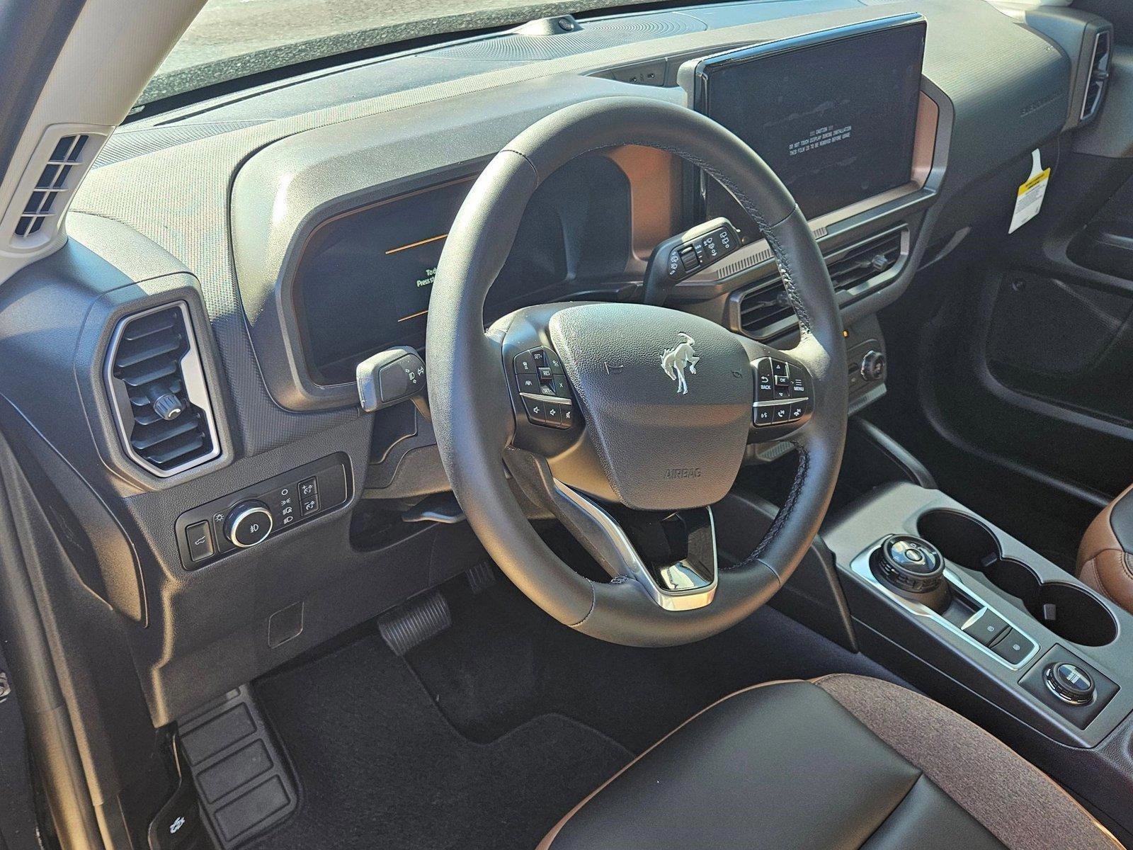 New 2025 Ford Bronco Sport Outer Banks w/ Outer Banks Tech Package+ AWD/4WD image 3