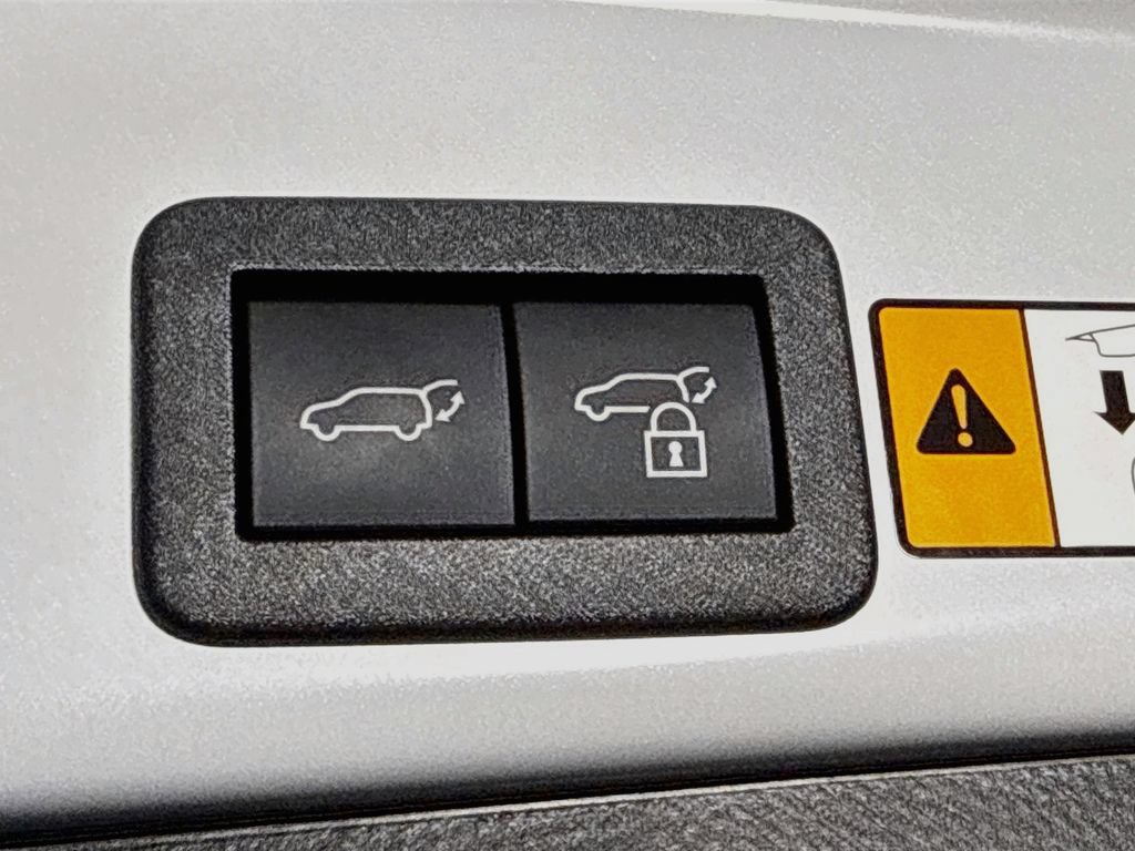 Certified 2026 Toyota RAV4 Limited AWD/4WD image 31