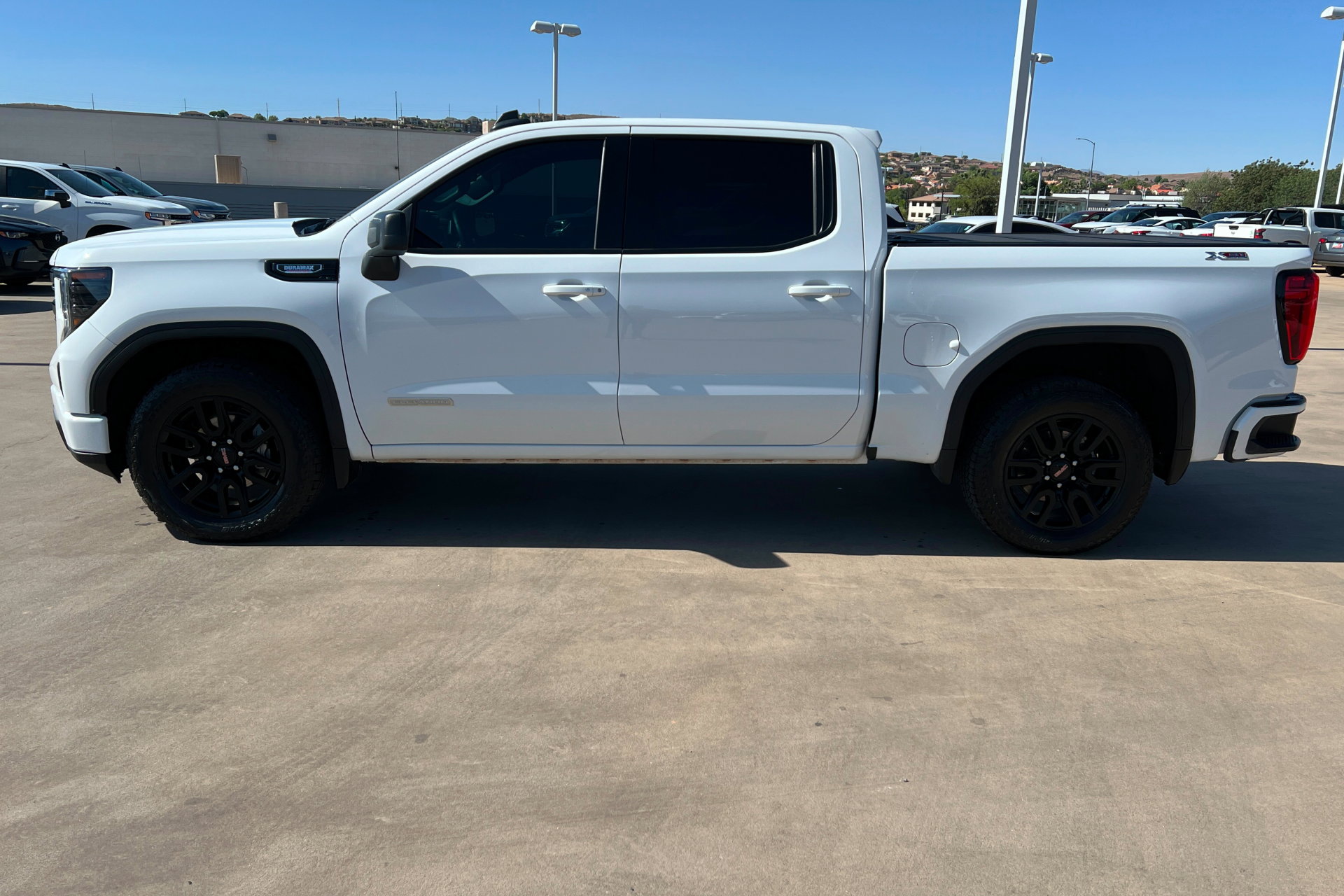 Used 2025 GMC Sierra 1500 Elevation w/ X31 Off-Road Package AWD/4WD image 2