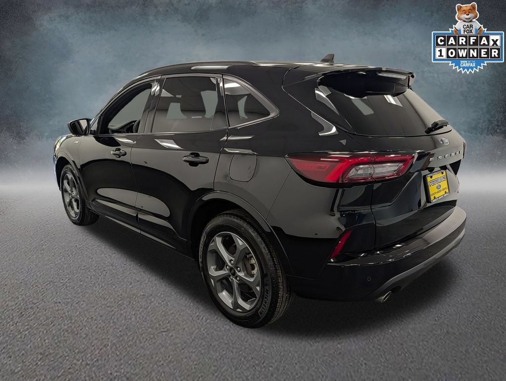 Used 2023 Ford Escape ST-Line w/ Tech Pack #1 AWD/4WD image 6