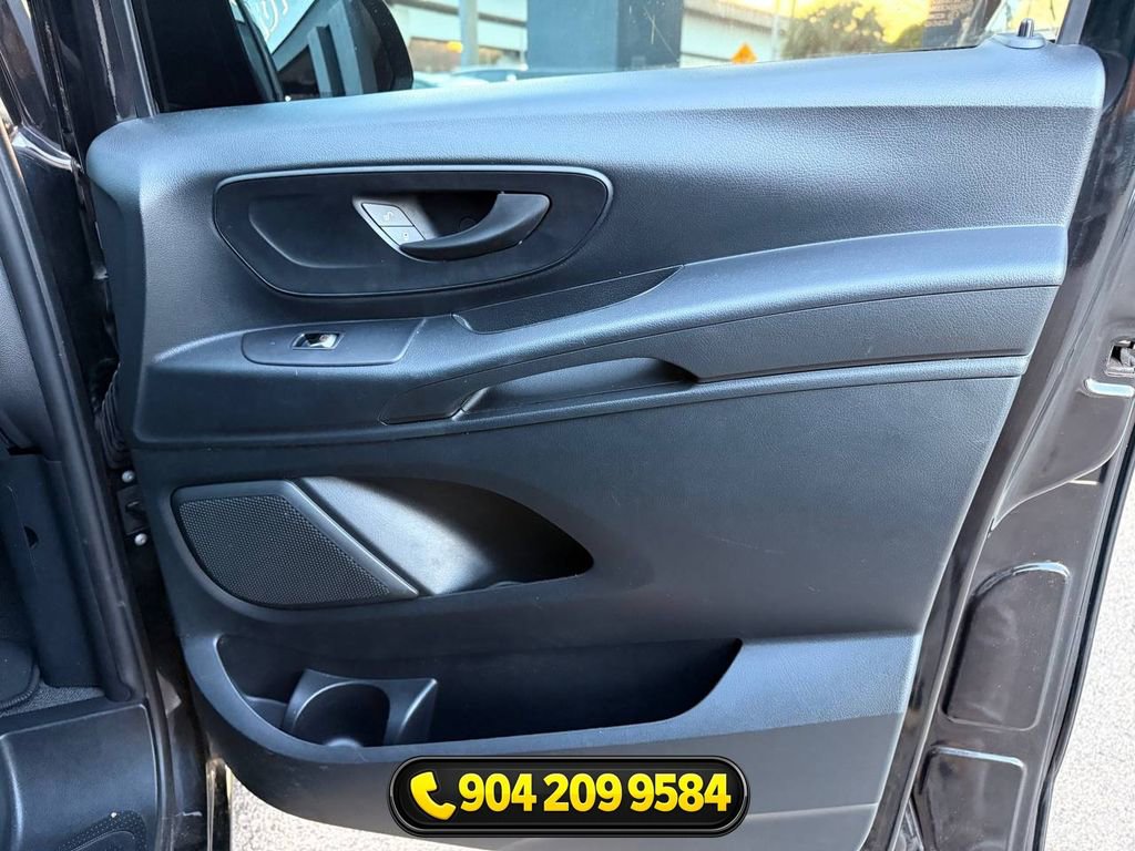 Used 2018 Mercedes-Benz Metris Passenger image 27