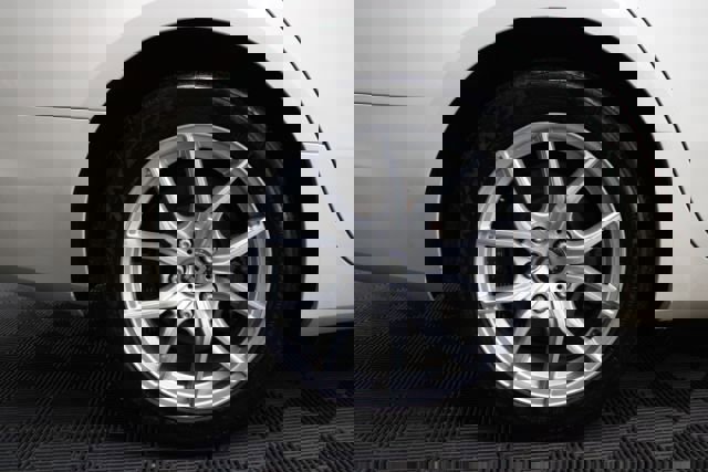 Used 2014 Cadillac CTS AWD Sedan w/ Seating Package image 5