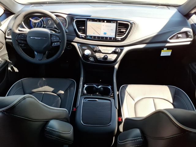 New 2027 Chrysler Pacifica Limited FWD image 28