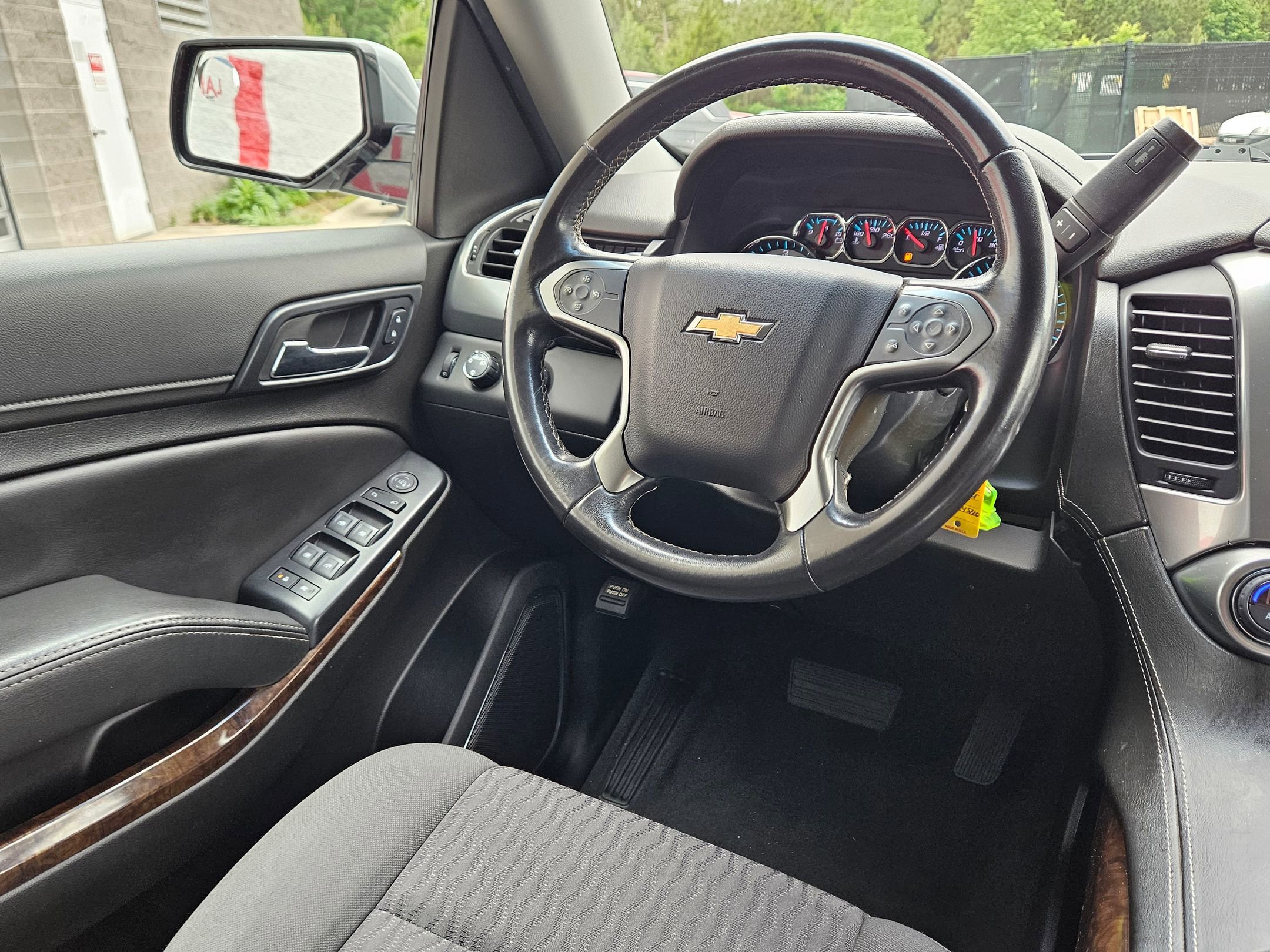 Used 2019 Chevrolet Tahoe LS AWD/4WD image 9