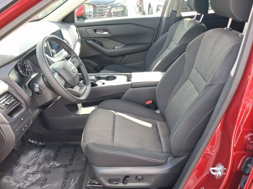 Used 2026 Nissan Rogue SV FWD image 19