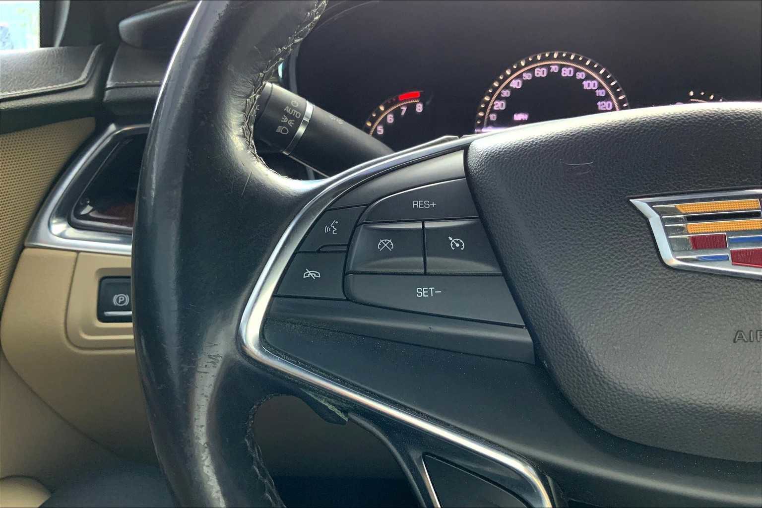 Used 2018 Cadillac XT5 Luxury w/ Driver Awareness Package image 44