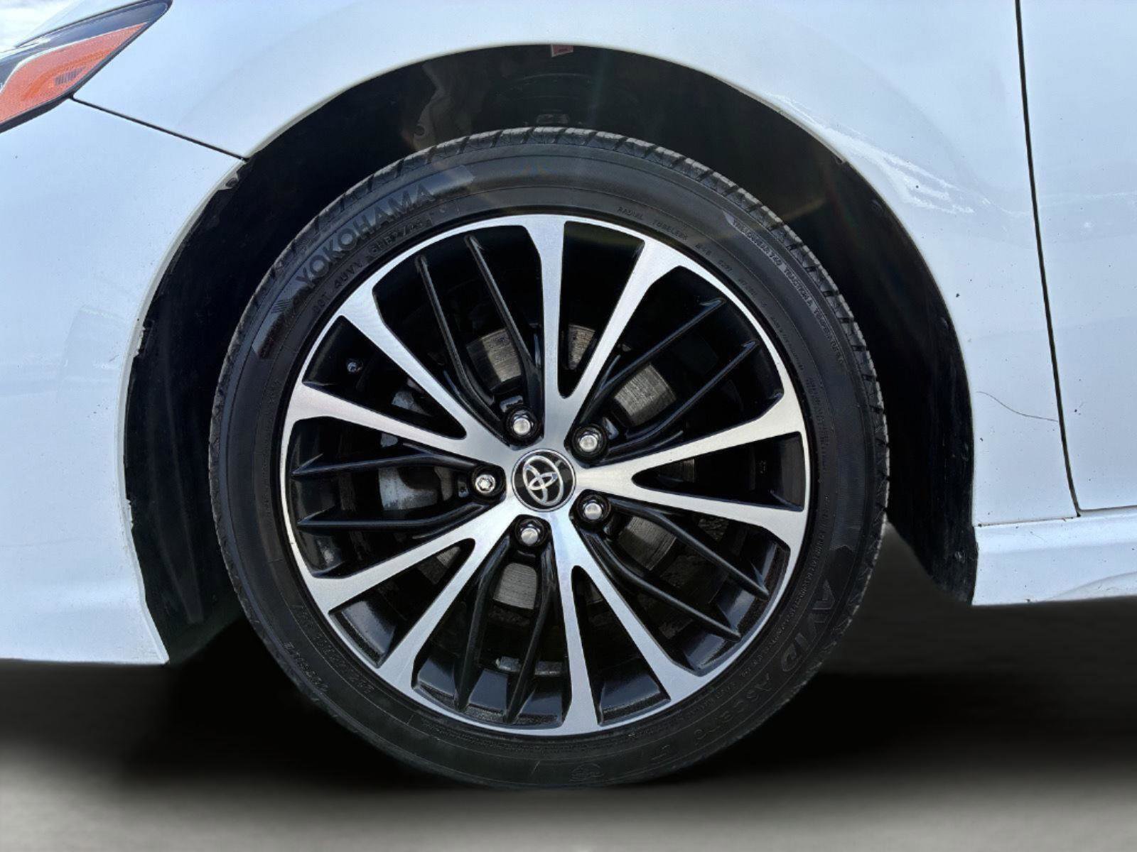 Used 2020 Toyota Camry SE w/ Audio Package FWD image 31