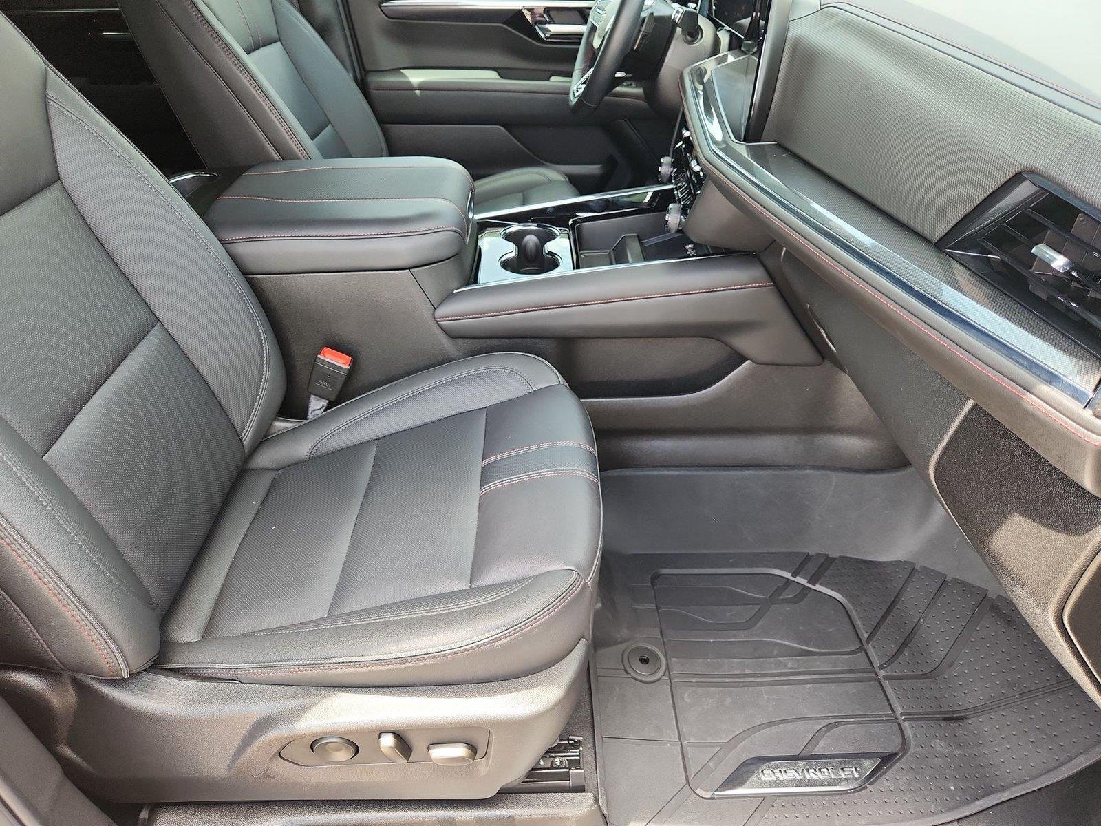 Used 2025 Chevrolet Tahoe RST w/ Comfort Package RWD image 29