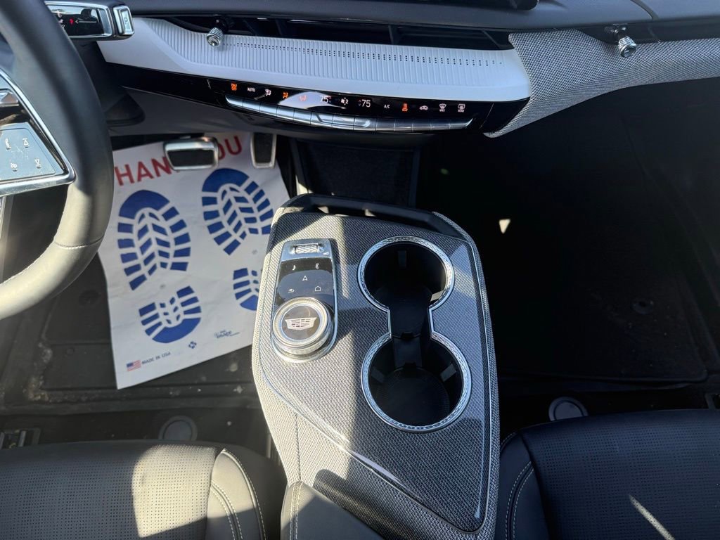 Certified 2025 Cadillac Optiq Sport 2 w/ LPO, Floor Liner Package image 24