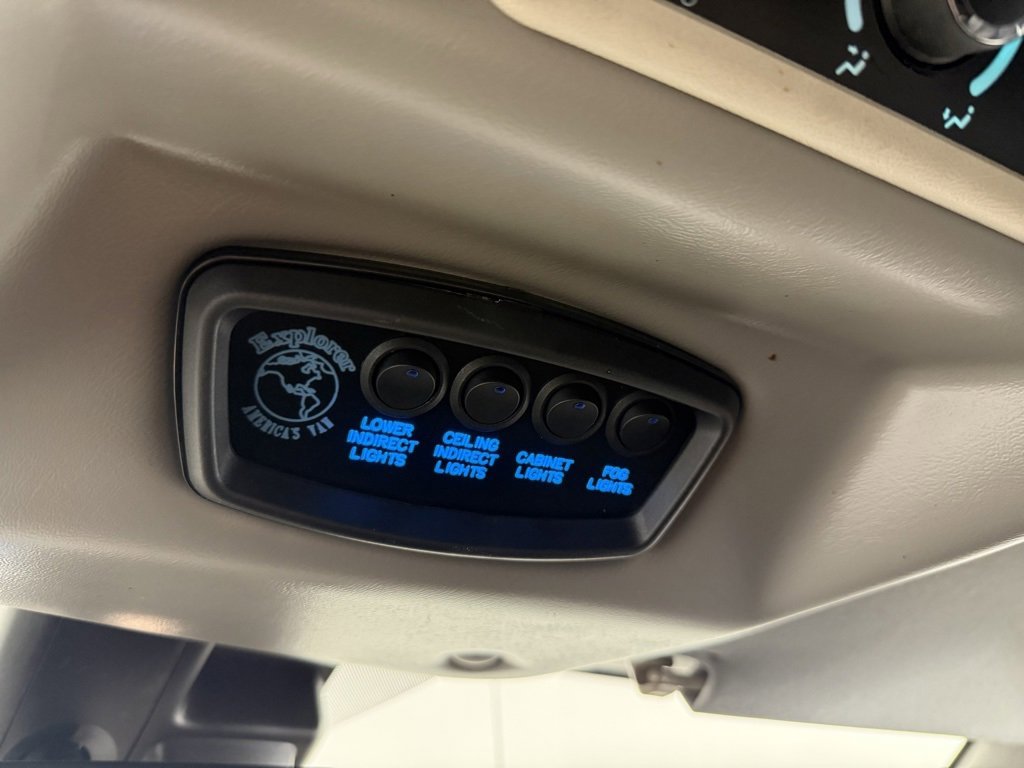 Used 2021 Chevrolet Express 2500 LS w/ Enhanced Convenience Package image 26