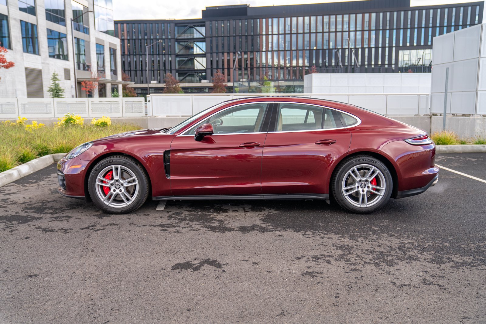 Used 2023 Porsche Panamera 4S AWD/4WD image 2