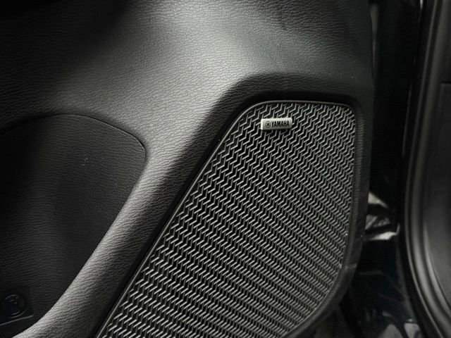 Used 2025 Mitsubishi Outlander SE image 14