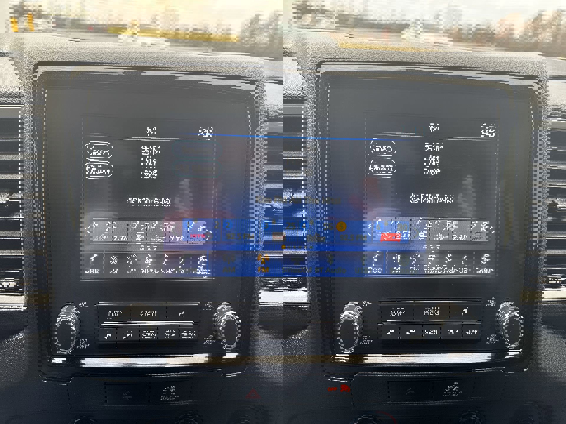 Used 2022 Nissan Frontier SV image 13