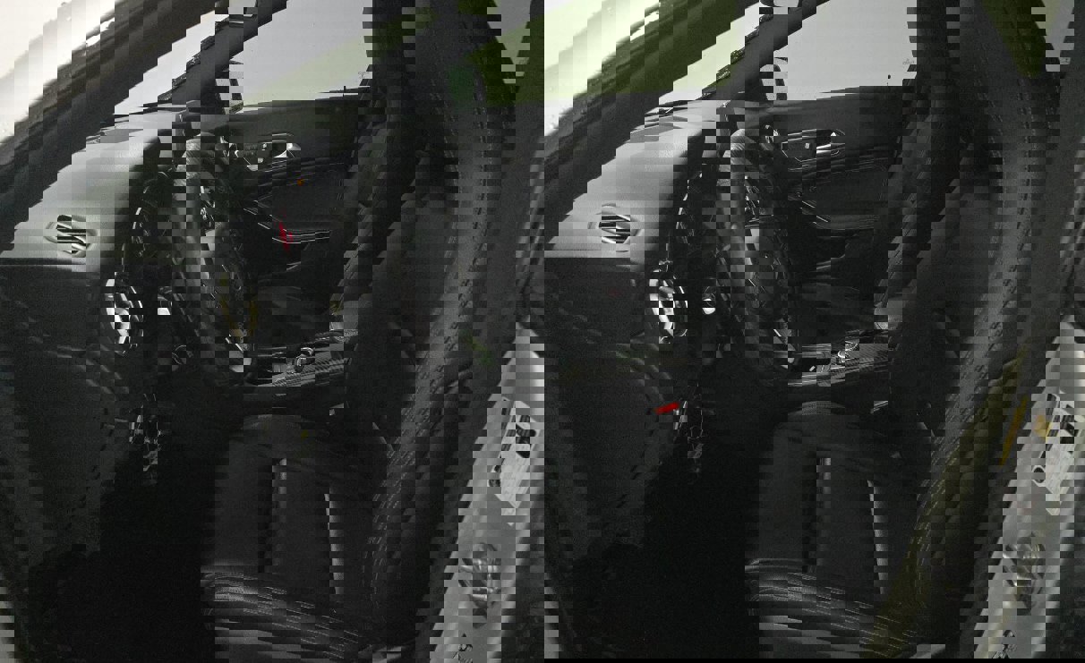 Used 2018 Mercedes-Benz CLA 250 4MATIC image 11