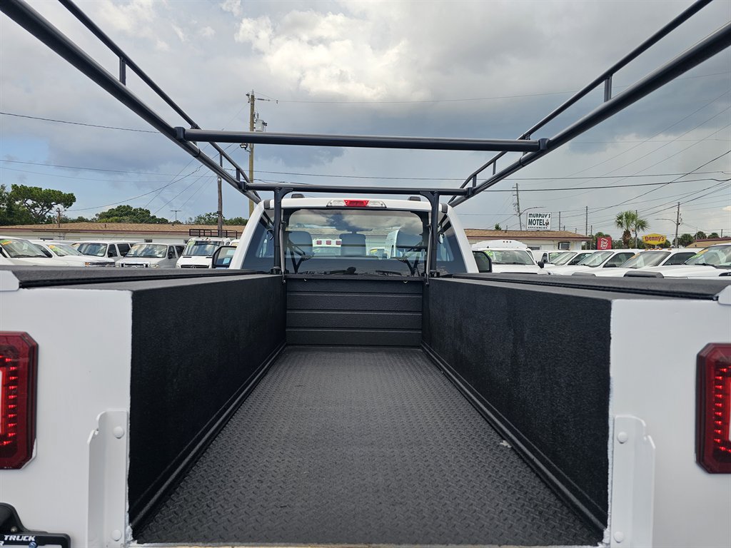 Used 2022 Ford F250 XL w/ Power Equipment Group RWD image 18