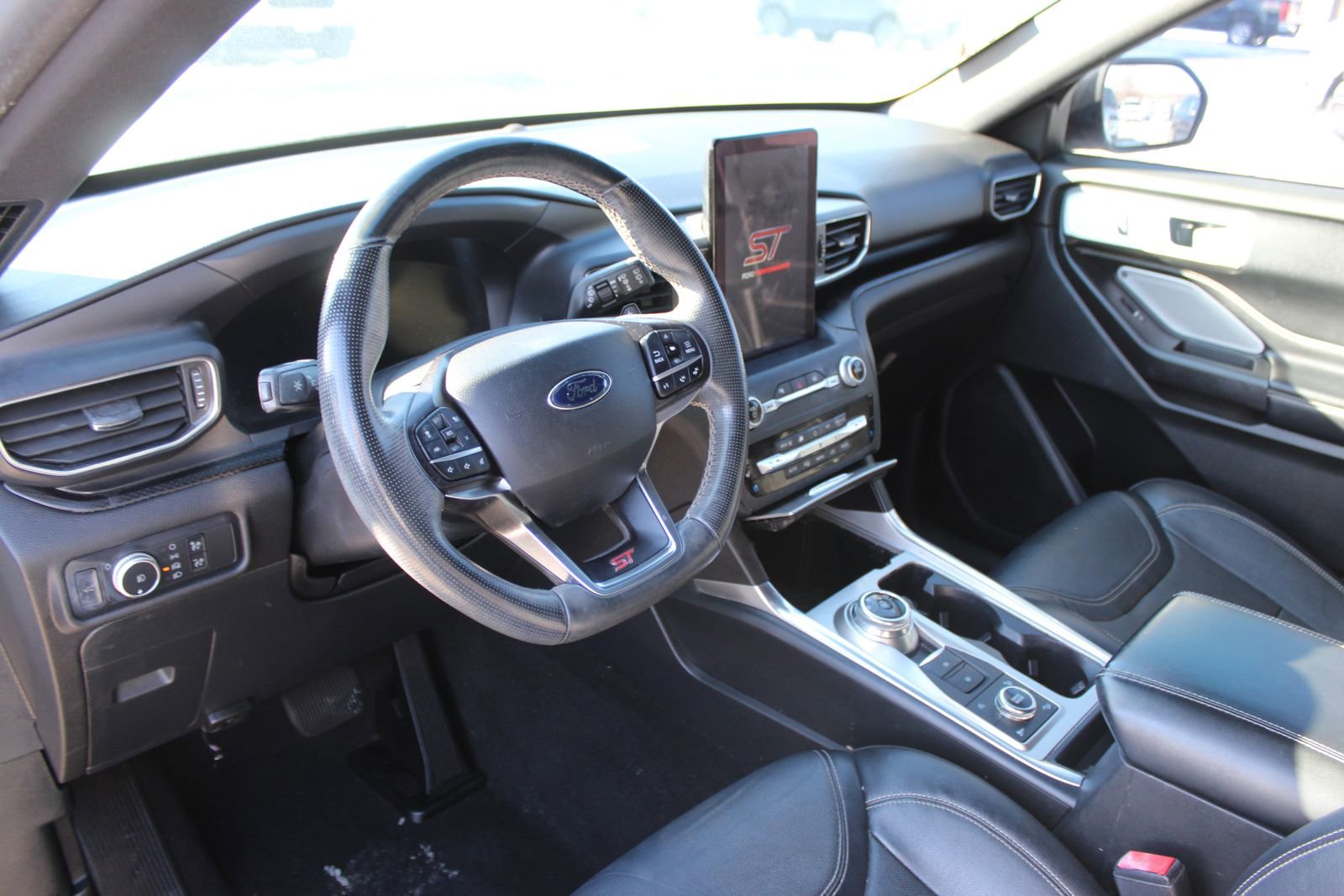 Used 2020 Ford Explorer ST w/ ST Street Pack image 10