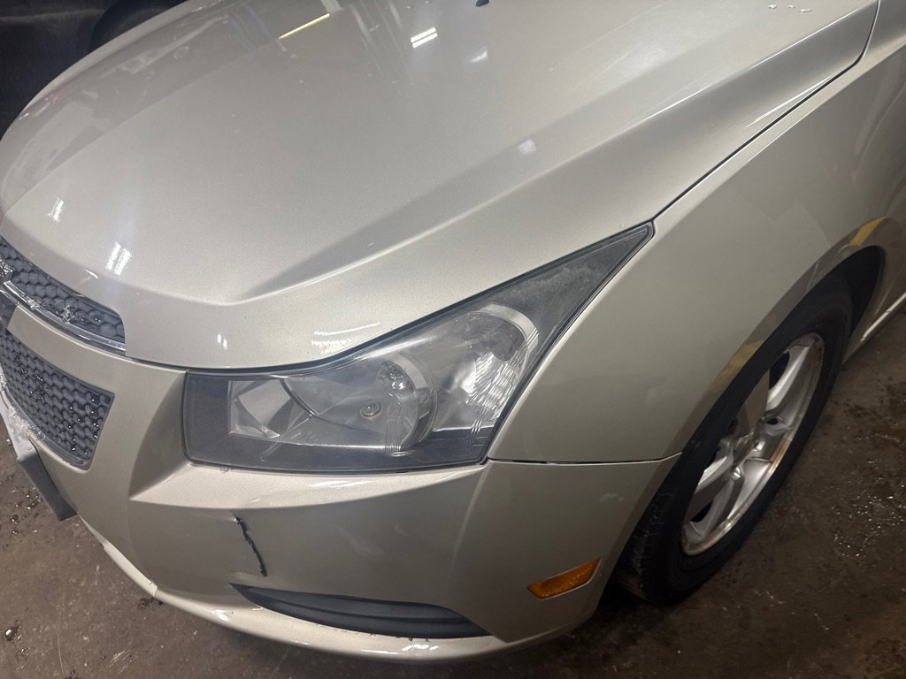 Used 2014 Chevrolet Cruze LT image 2