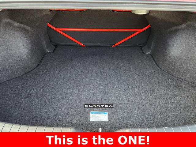 Certified 2025 Hyundai Elantra N Base image 24