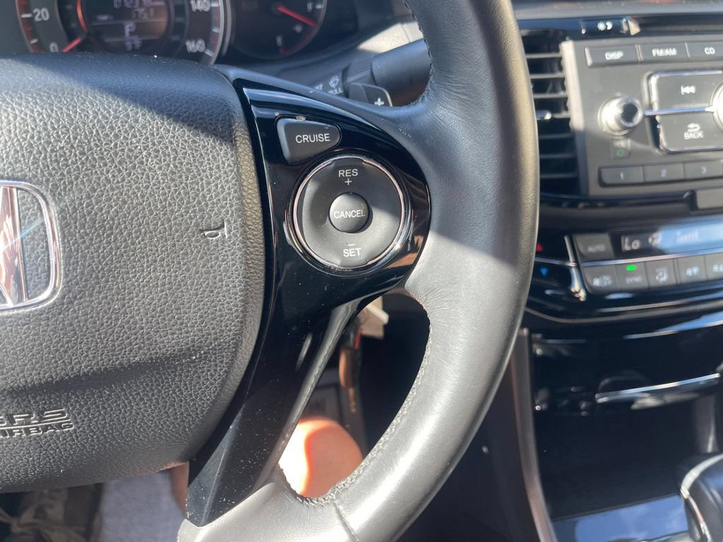 Used 2017 Honda Accord Sport image 15