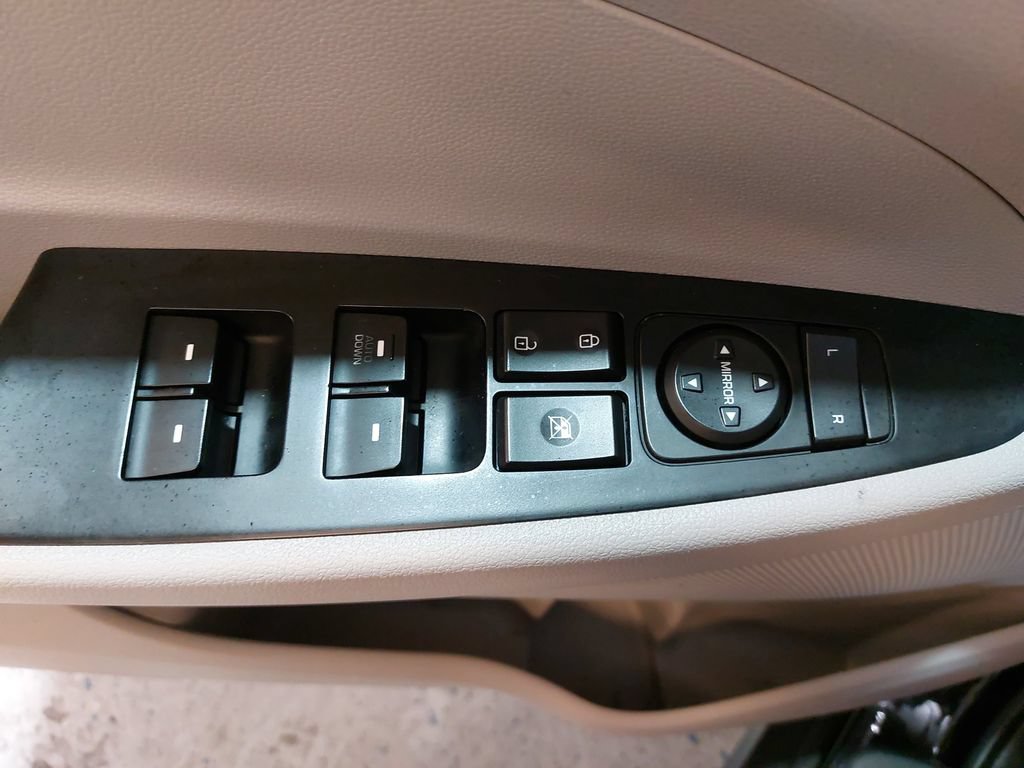 Used 2020 Hyundai Tucson SE AWD/4WD image 29