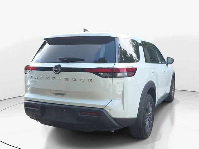Used 2024 Nissan Pathfinder S FWD image 6