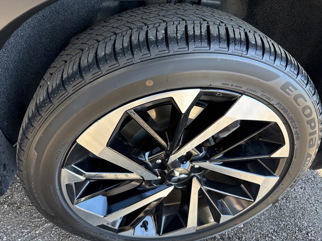 Used 2025 Mitsubishi Outlander SE image 10