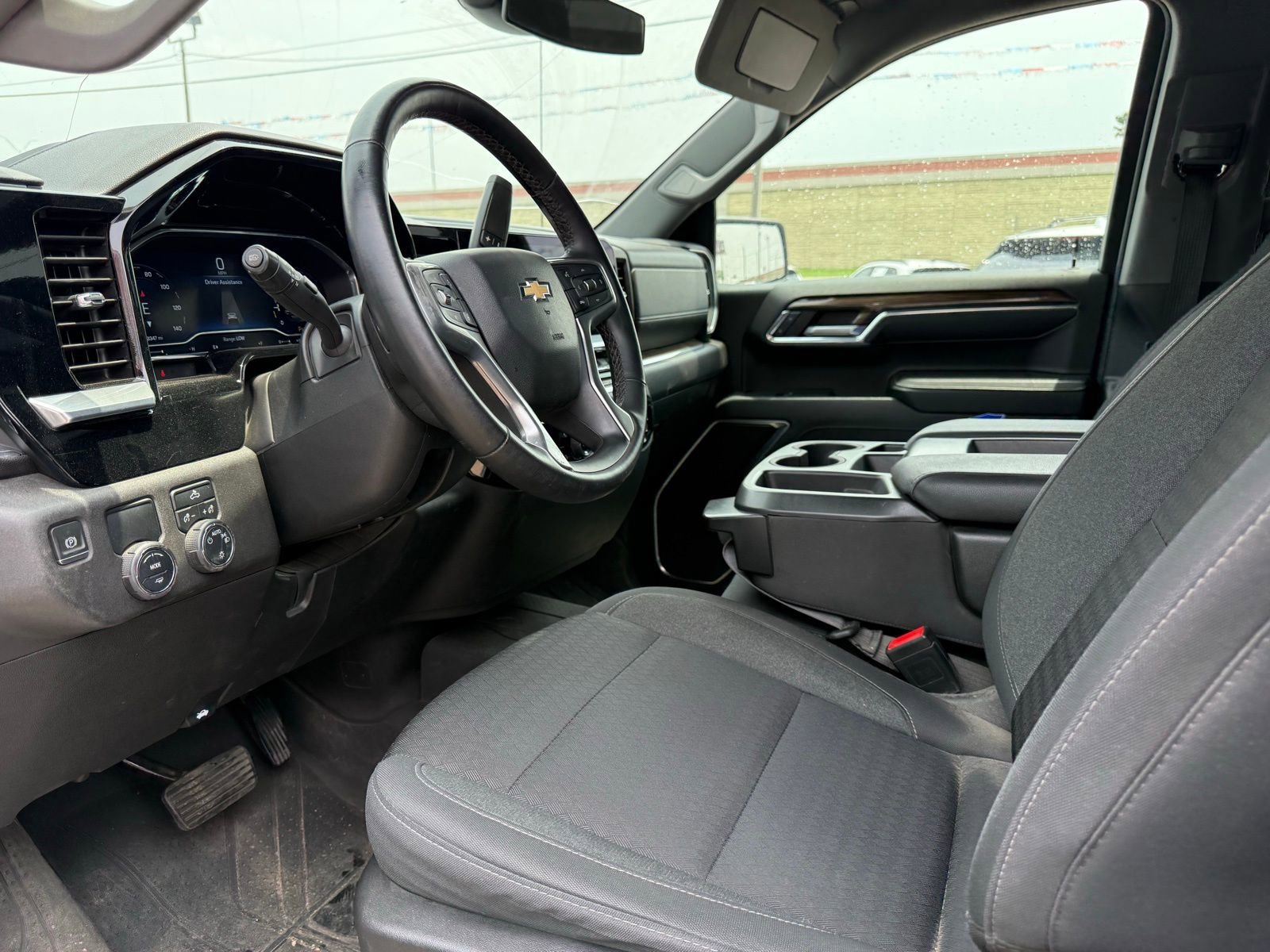 Used 2023 Chevrolet Silverado 1500 LT RWD image 10
