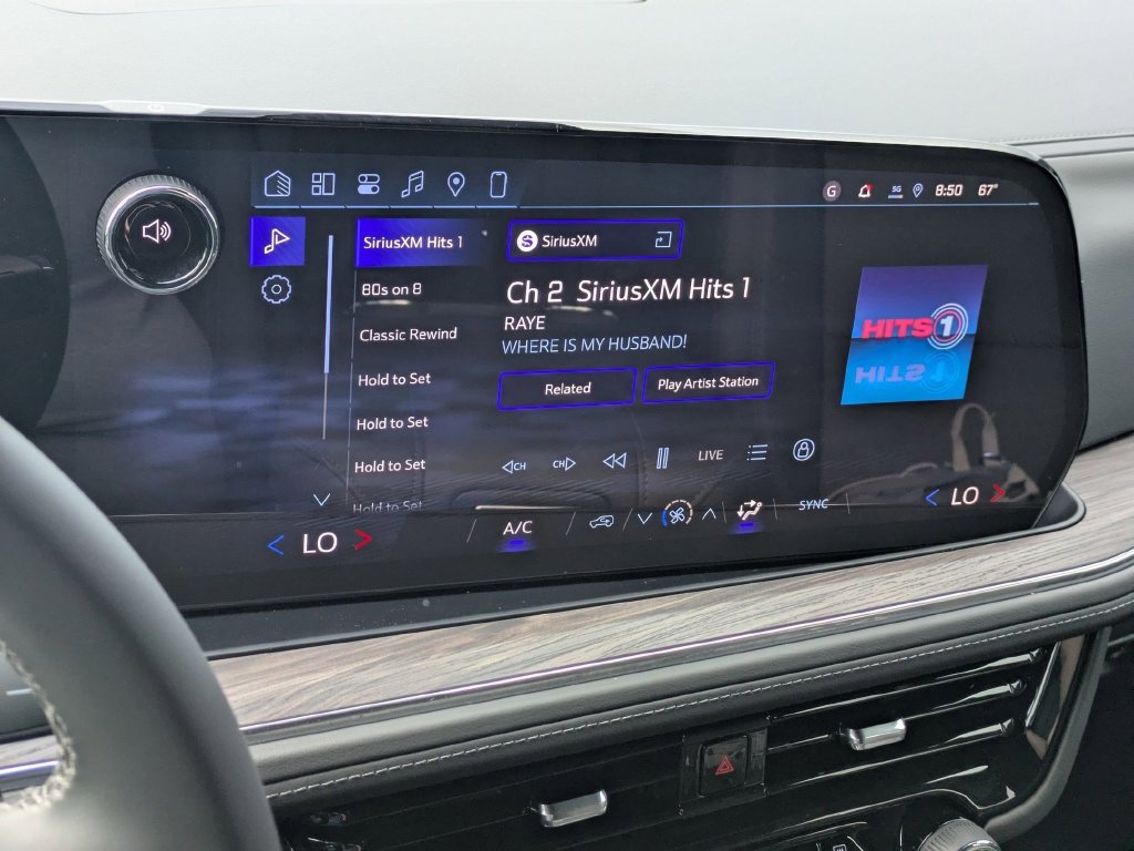 New 2026 Chevrolet Suburban LS w/ LS Custom Edition AWD/4WD image 17