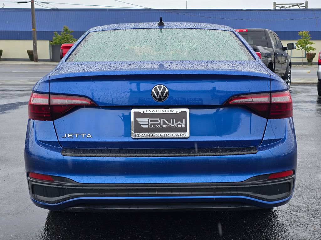 Used 2024 Volkswagen Jetta Sport FWD image 7