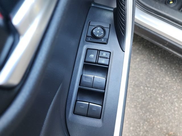 Used 2023 Toyota RAV4 XLE AWD/4WD image 13