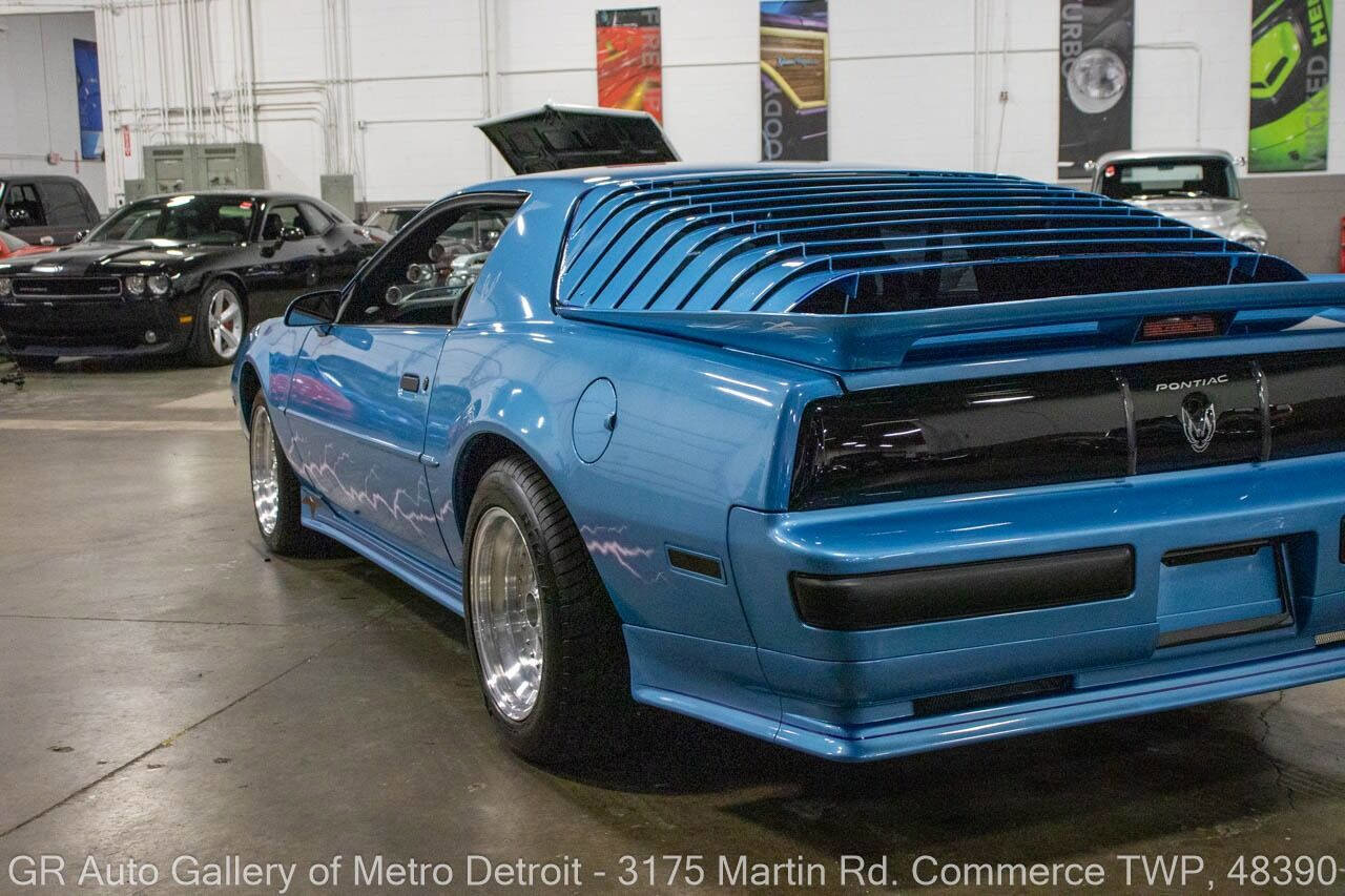 Used 1988 Pontiac Firebird Formula image 22