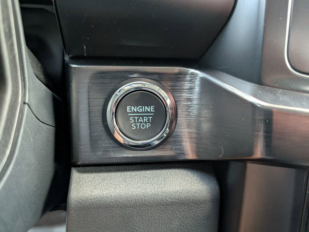 New 2026 Ford F350 Lariat w/ Black Appearance Package image 11