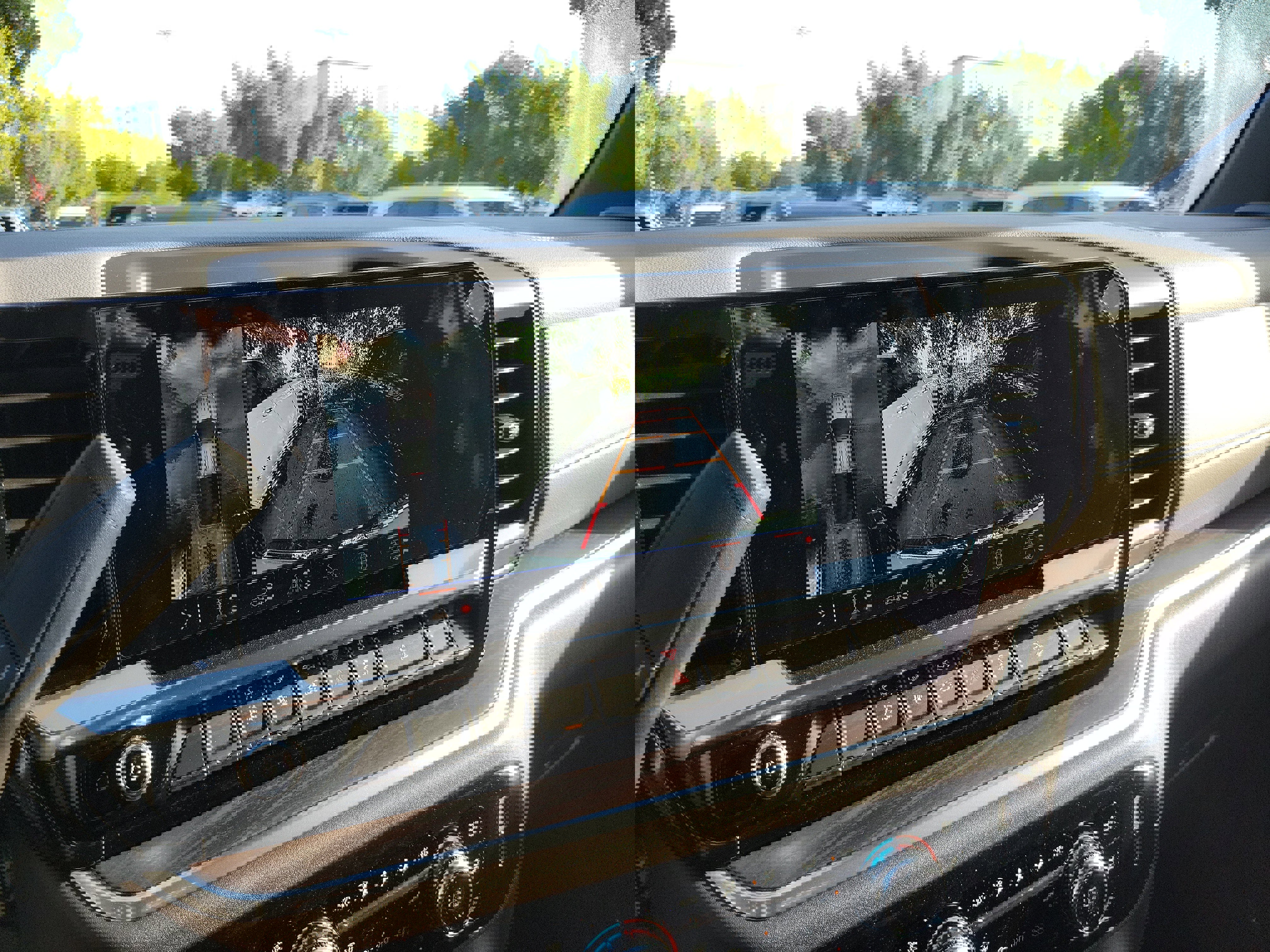 New 2026 GMC Sierra 2500 SLT w/ SLT Premium Package image 12