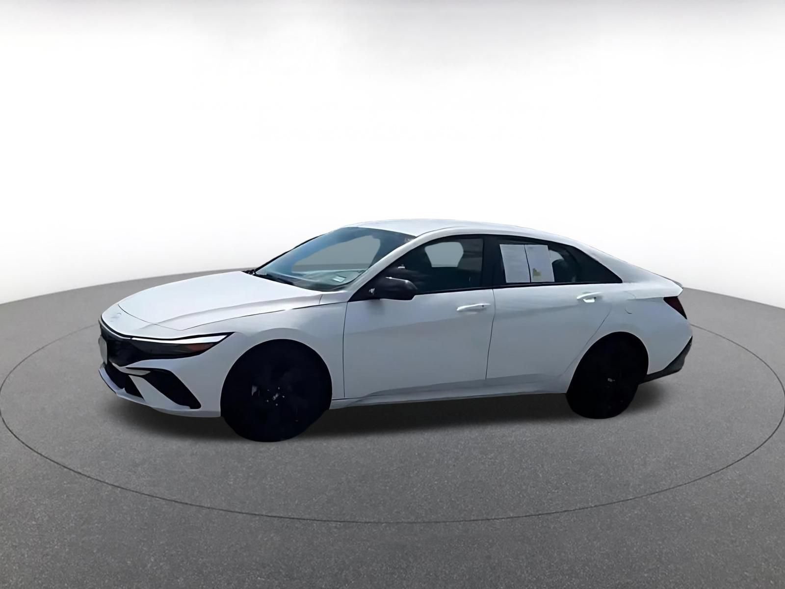 Used 2026 Hyundai Elantra Sport FWD image 7