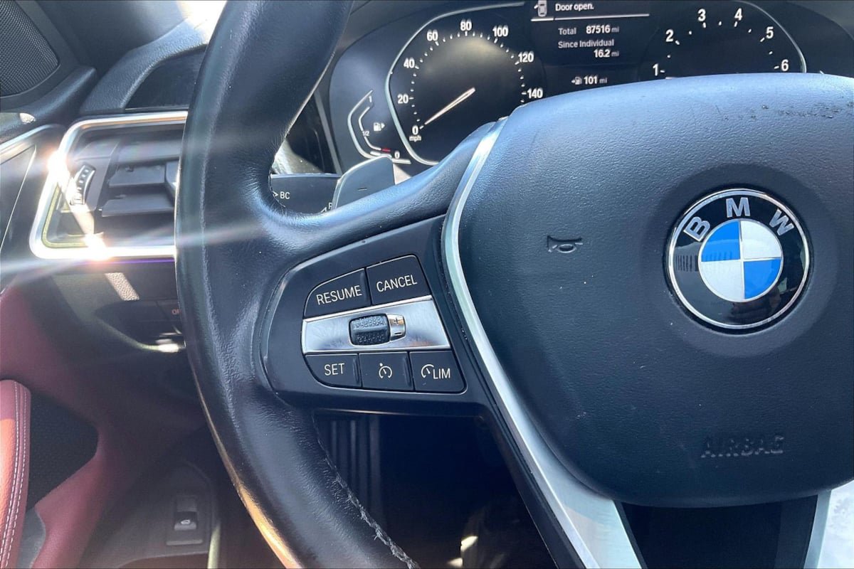 Used 2021 BMW 430i Coupe w/ Convenience Package RWD image 18