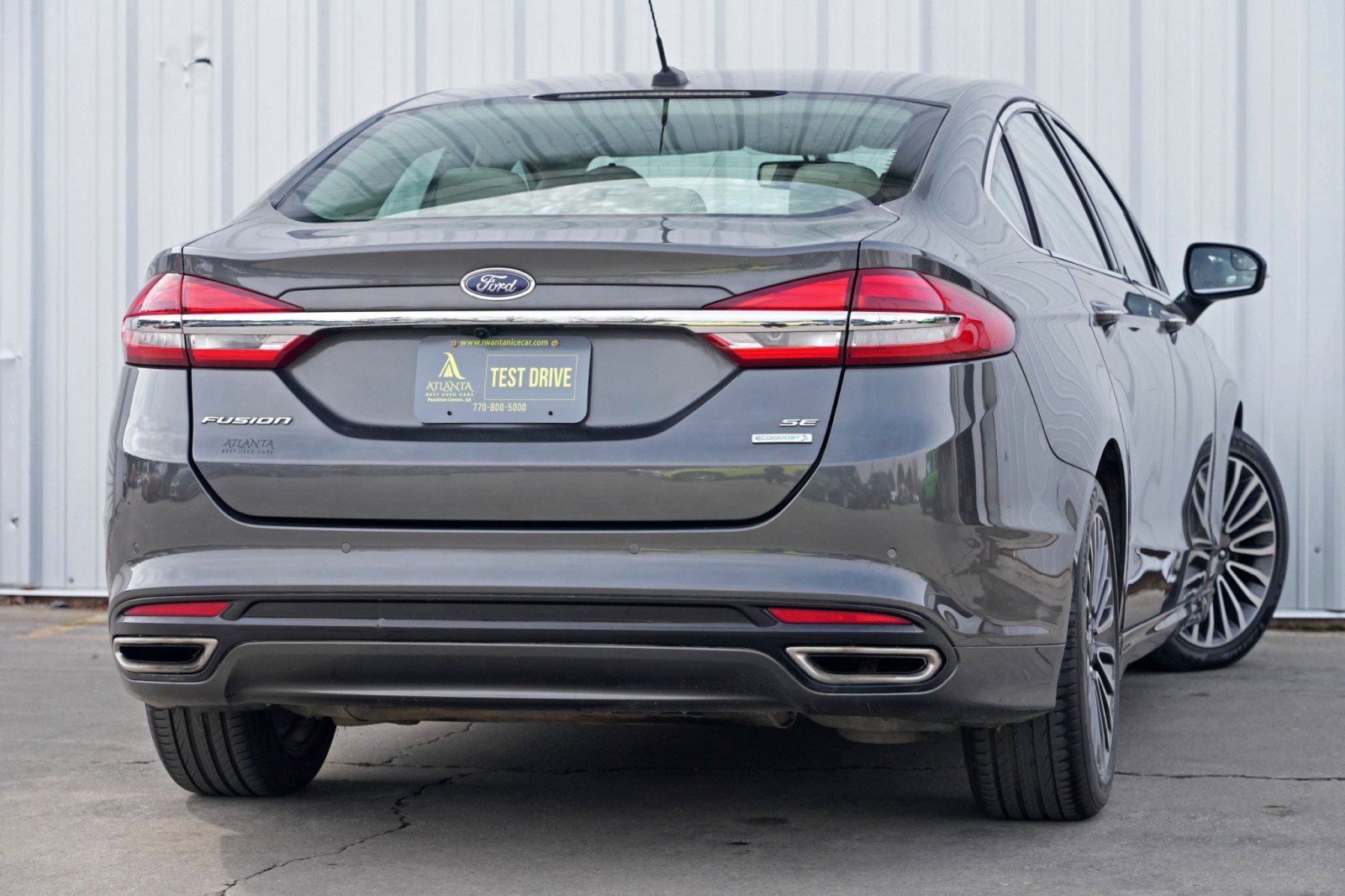 Used 2017 Ford Fusion SE w/ Fusion SE Technology Package image 4
