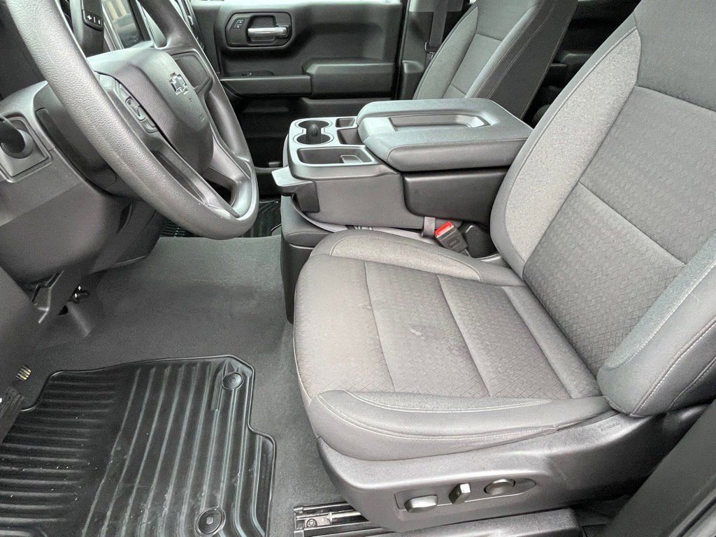 Used 2024 Chevrolet Silverado 1500 Custom Trail Boss w/ Dark Appearance Package image 15