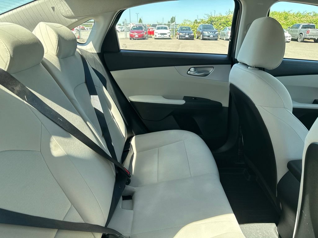Used 2023 Kia Forte LXS w/ LXS Technology Package FWD image 11