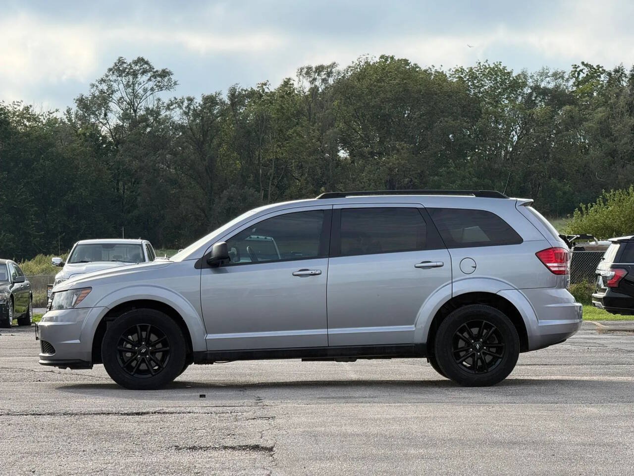 Used 2020 Dodge Journey SE w/ SE Popular Equipment Group FWD image 6